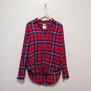 American Eagle Outfitters Ahh-Mazing Boyfriend Fit Plaid Button-Down